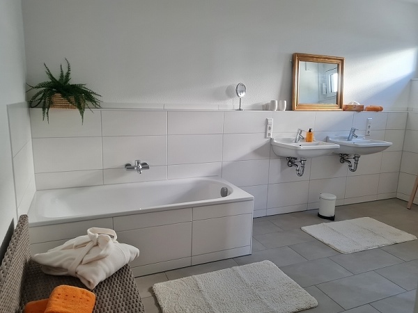 Bad Erdgeschosswohnung Schallstadt