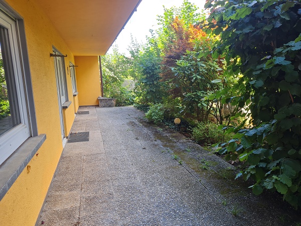 Terrasse Mehrfamilienhaus Schliengen