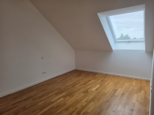 Zimmer 2 Dachgeschosswohnung Bad Krozingen