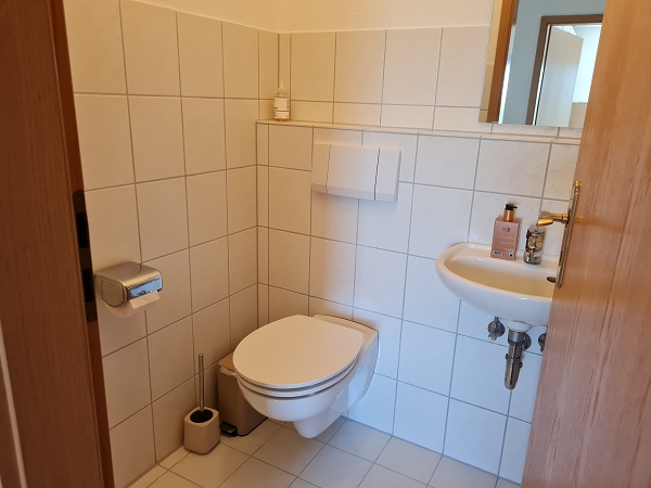separates WC Wohnung Sulzburg