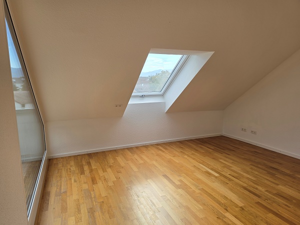 Zimmer 1 Dachgeschosswohnung Bad Krozingen