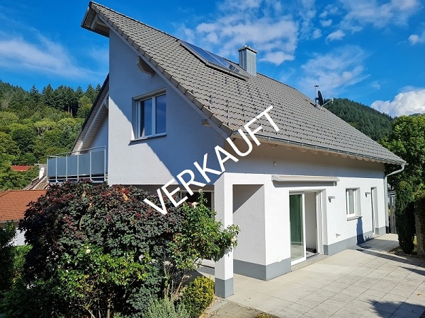 Ansicht 1 Sulzburg Einfamilienhaus Repr�sentatives Einfamilienhaus mit moderner Architektur in Sulzburg