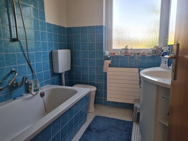 Bad EG Einfamilienhaus Breisach